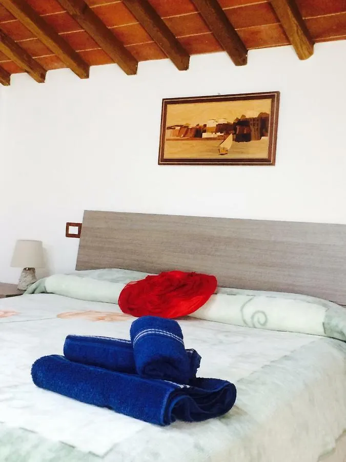 Appartamento Mansarda degli Ulivi Rigomagno 0*,  Italia
