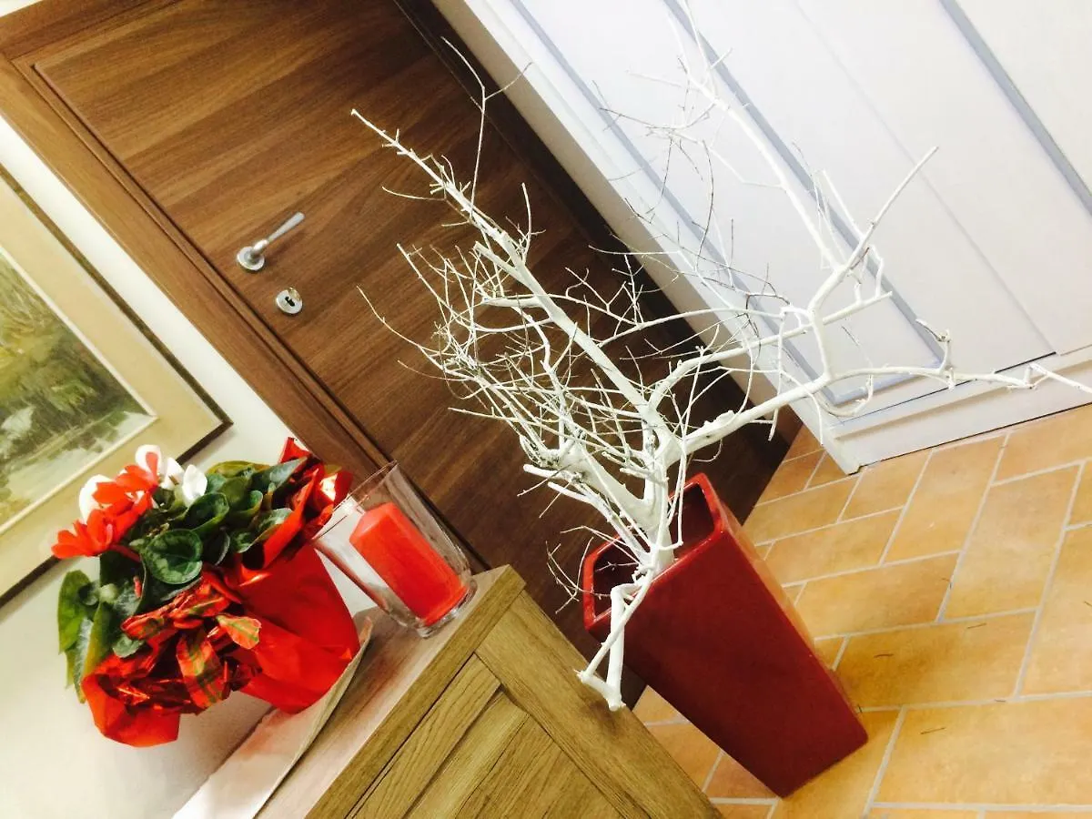 Mansarda Degli Ulivi Apartment Rigomagno Italy